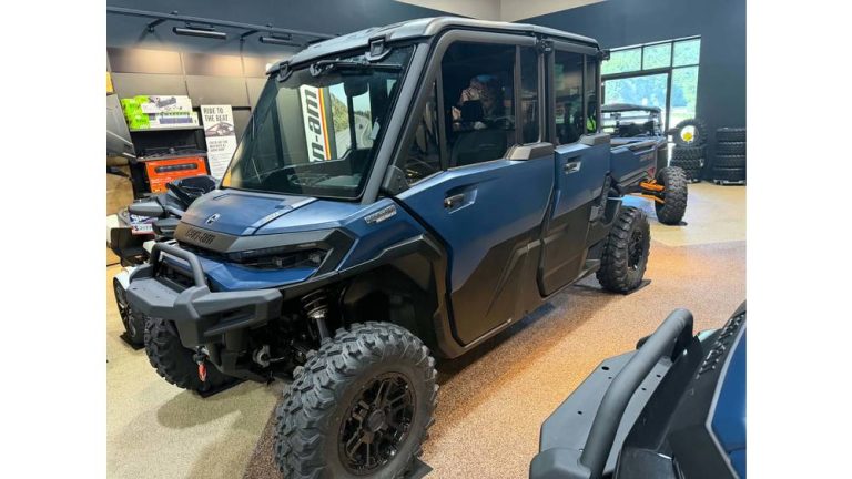 2026 Can-Am Defender MAX Limited Cab HD11